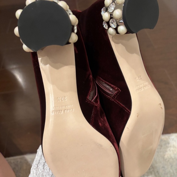NEW-Miu Miu Suede Burgandy Crystal-Pearl Embellishment Boots Size US 7.5 - Picture 3 of 8